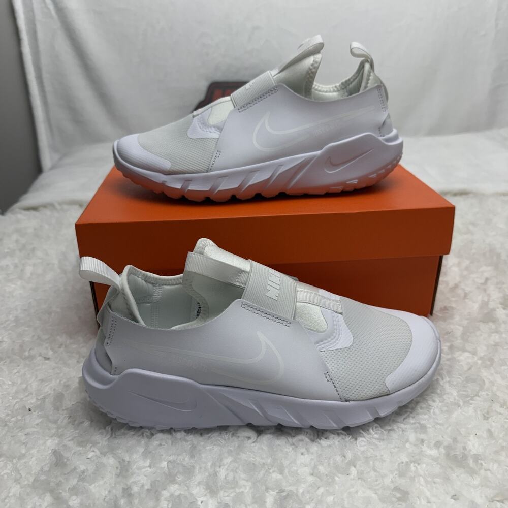 Nike Flex Runner 2 (GS) - Size 6Y - DJ6038-100